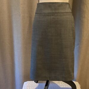 Talbots Classic Gray Pencil Skirt, size 6.